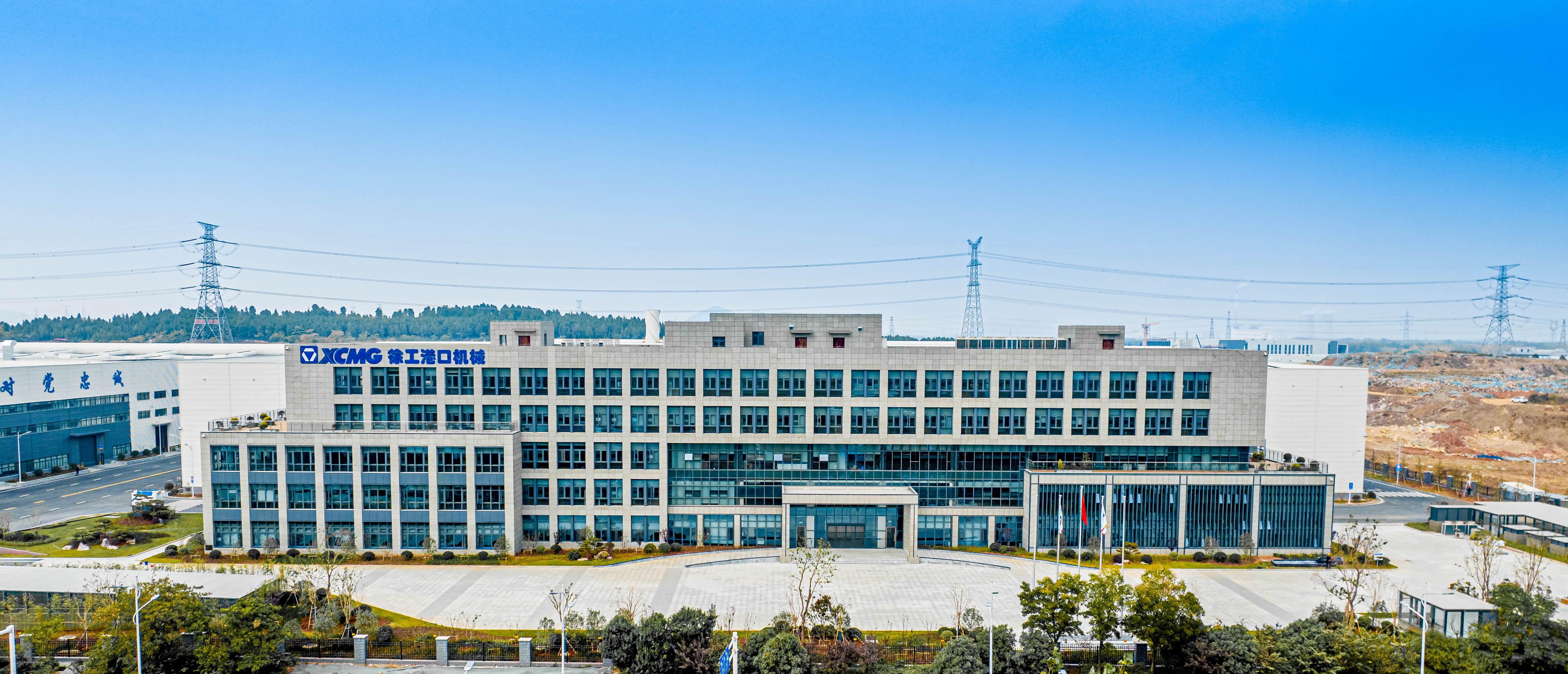 至尊国际口岸机械高端智能化工业生长项目周全投产