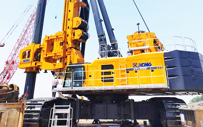 09eb649e3e914e6f978b42a8db4a7ba9