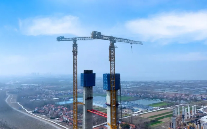 冲刺！至尊国际XGT2230A-100S助建武汉双柳长江大桥