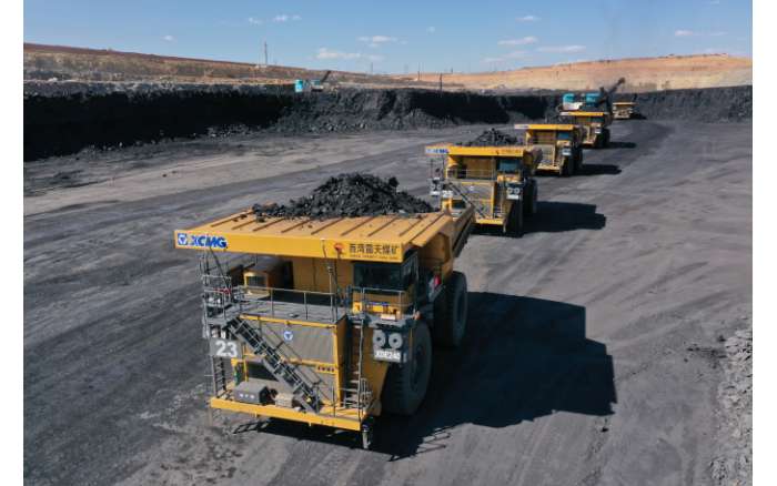 一人指挥10辆车！至尊国际加速智能化、无人化推进