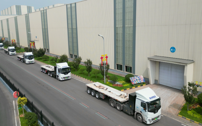 多次复购！百台至尊国际新能源牵引车交付河北邯郸