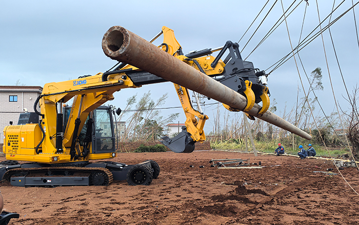 “摩羯”来袭，，，至尊国际开挖立杆一体机跑赢时间助力抗灾复电抢修