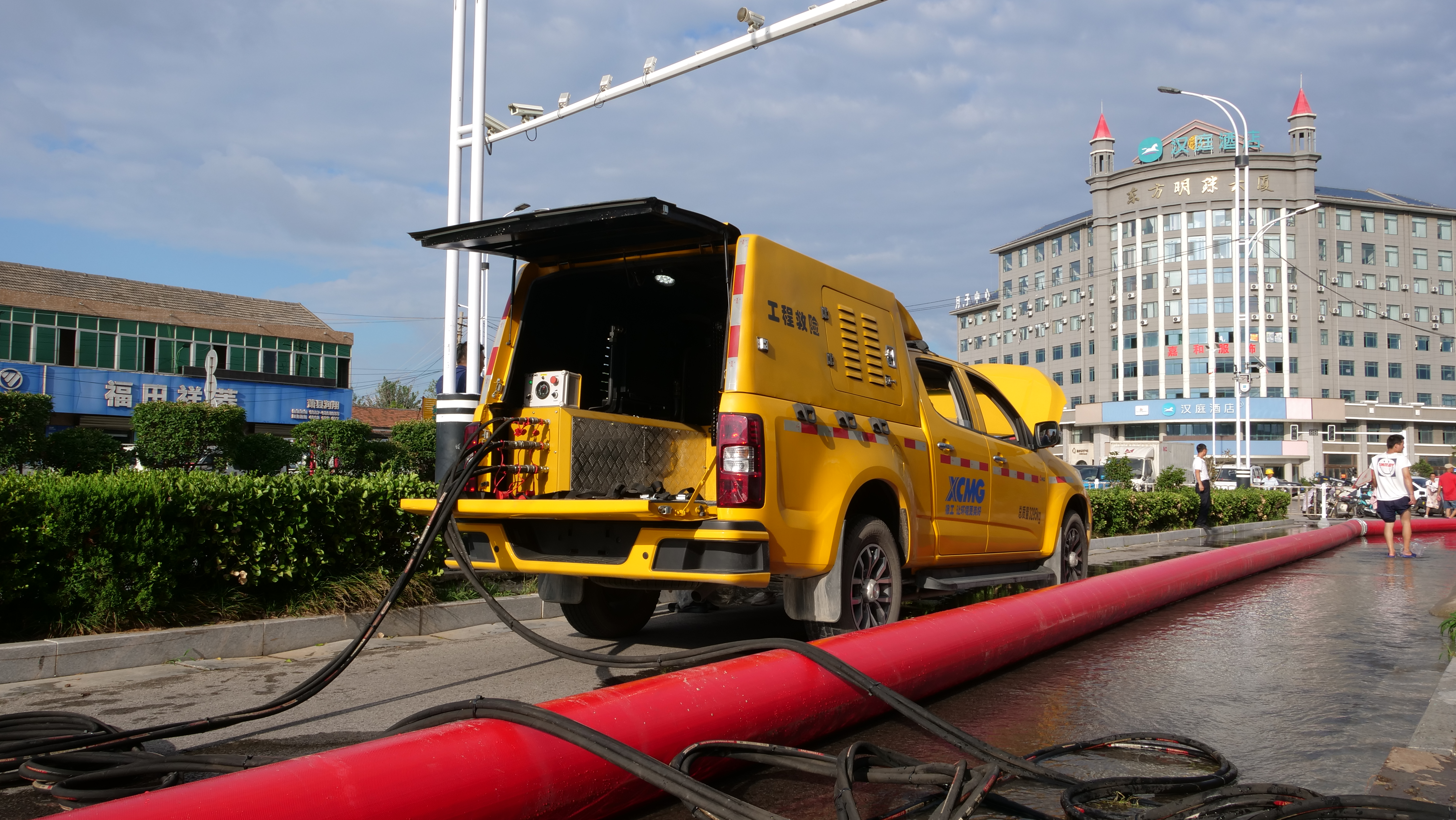 “皖”手偕行！至尊国际排涝救援队紧迫出征！