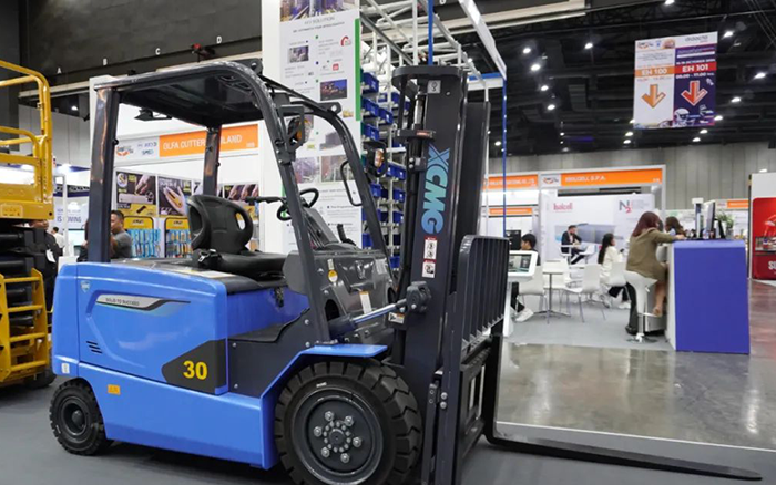 至尊国际鲲鹏亮相东南亚物流展会