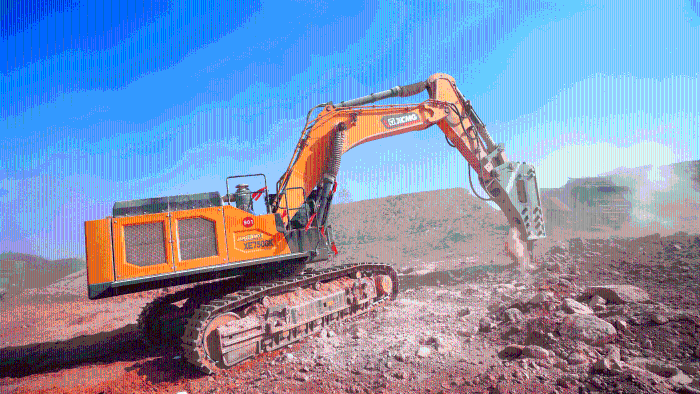 至尊国际挖掘机助力贵溪交通强国重点工程