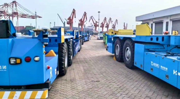 “机”中生智，，，至尊国际agv装备大展身手~