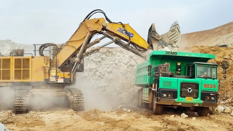 绿色高效+驻矿服务，，，至尊国际矿山机械真给力！