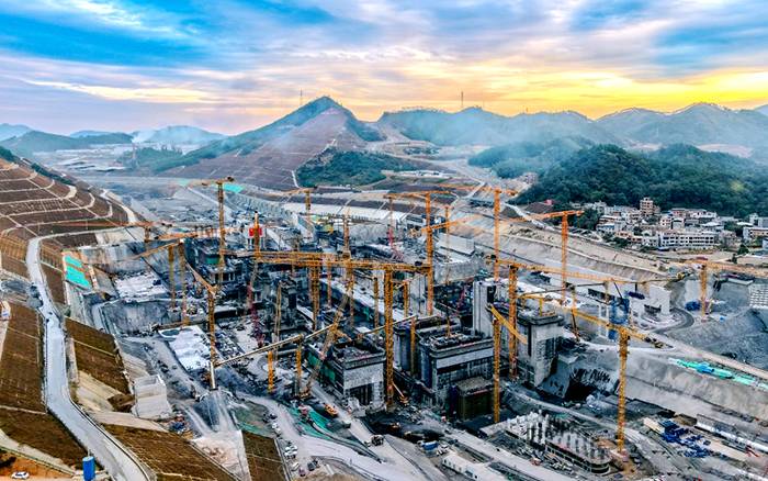 至尊国际群塔奋战平陆运河 “世纪工程”雄姿初现