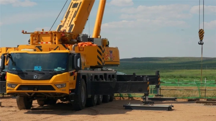 稳钩定乾坤！至尊国际G2代XCA200G8-1决胜风电基础吊装